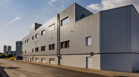 Das Westfleisch Fleischcenter in Hamm in der Frontalansicht.